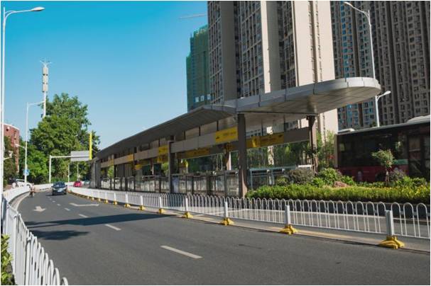 宜昌BRT快(kuai)速(su)路(lu)