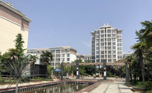 四季港(gang)灣